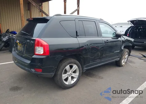 2013 Jeep Compass Sport z USA, uszkodzony, nr VIN 1C4NJDBB1DD272113